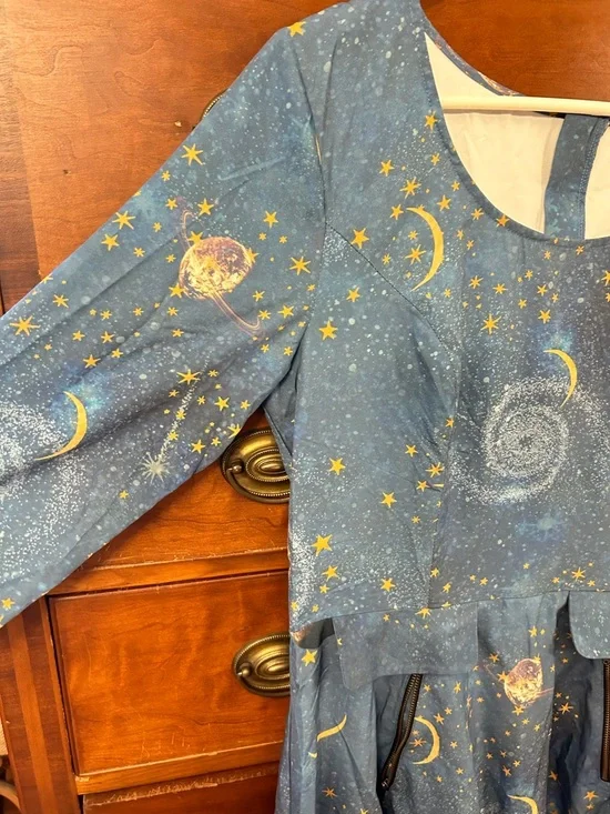 Celestial Midi Dress - Picture 4 of 5